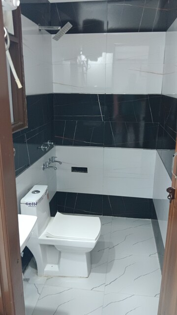 Kitchen in 1 RK Apartment at Ardee City, Sector 52 – for Rent