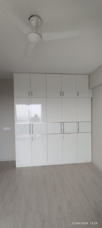Bathroom in 2 BHK Apartment at M3M Skywalk, Sector 74 – for Rent