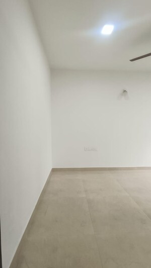 Room in 3 BHK Apartment at Nahar Amrit Shakti, Chandivali – for Sale