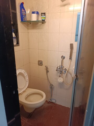Master Bedroom in 2 BHK Apartment at Moon Reach, Prabhadevi – for Rent