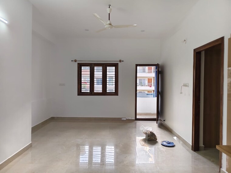 Room, halasuru 2 Bedroom 1000 Sq.Ft. Builder Floor In Halasuru Bangalore 9242580