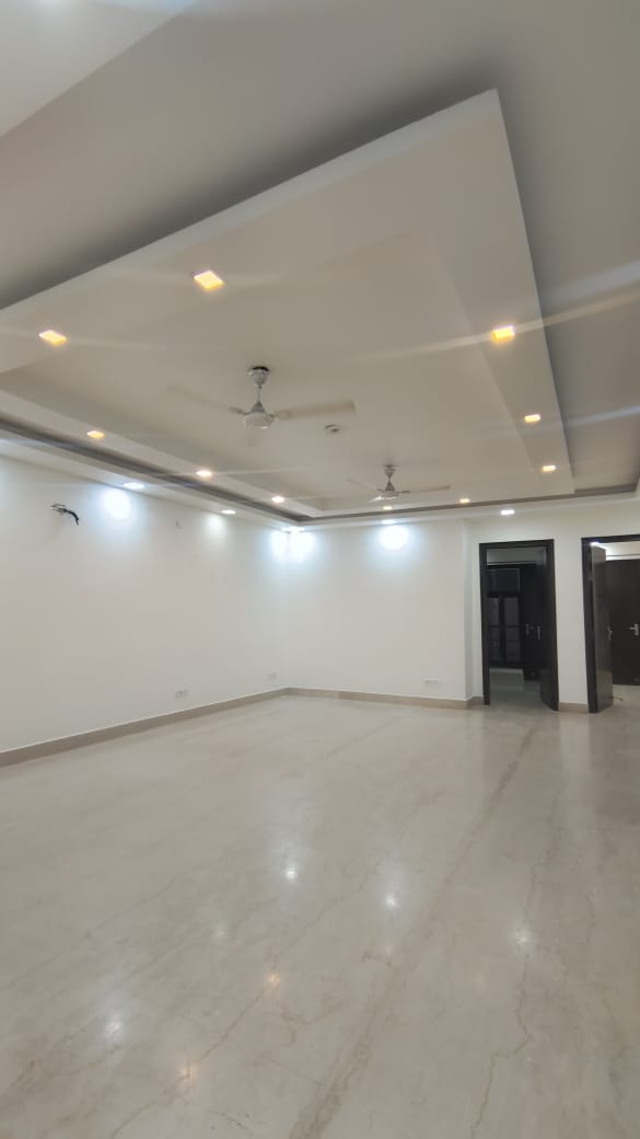 4 BHK + Servant Room Apartment For Rent in Palm Residency Chhatarpur