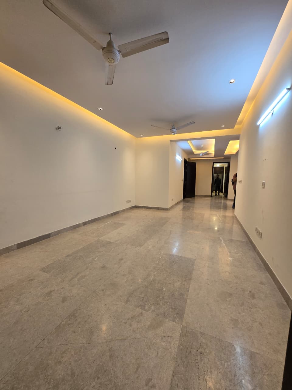 3 BHK + Servant Room Builder Floor For Rent in Risland Sky Mansion