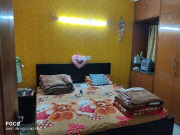 Bedroom in 3 BHK Apartment at Patparganj – for Rent