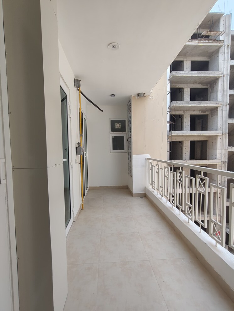 Balcony, allwin-el-comercia 3 Bedroom 1638 Sq.Ft. Apartment In Nagla Road Zirakpur 9242645
