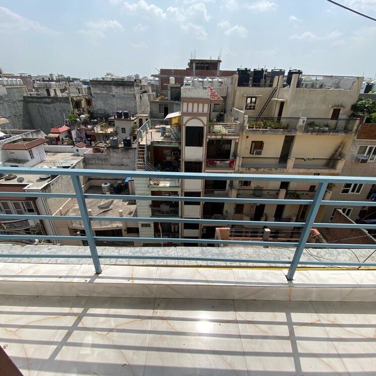 Gym, risland-sky-mansion 2 Bedroom 1500 Sq.Ft. Builder Floor In Chattarpur Delhi 9242702