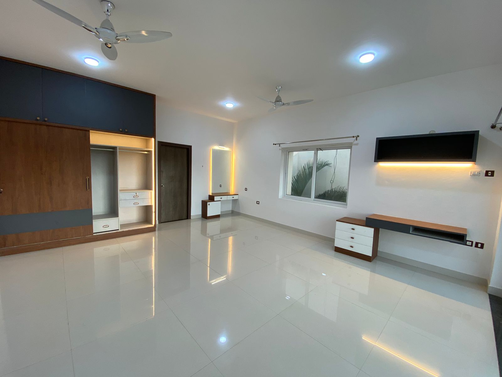6+ BHK + Pooja Room,Extra Room Villa For Sale in Amrutahalli
