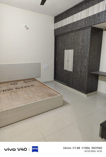 Room in 1 BHK Builder Floor at Halasuru – for Rent