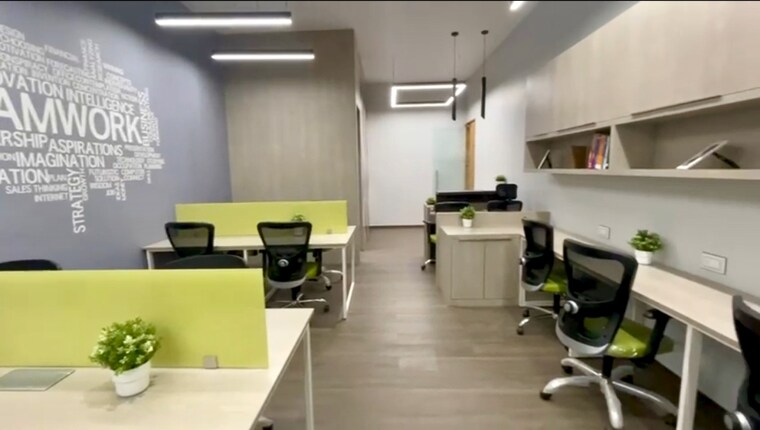 Team Area, malad west Commercial Office Space 484 Sq.Ft. In Malad West Mumbai 9242794