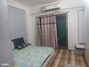 Bedroom in 2 BHK Apartment at New Cg Road – for Rent