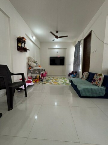 Team Area in 1 BHK Apartment at Amanora Trendy Homes, Hadapsar – for Rent