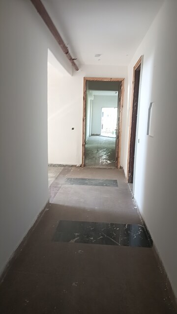 Building Lobby in 2 BHK Apartment at Migsun Ultimo, Omicron Iii Greater Noida – for Rent