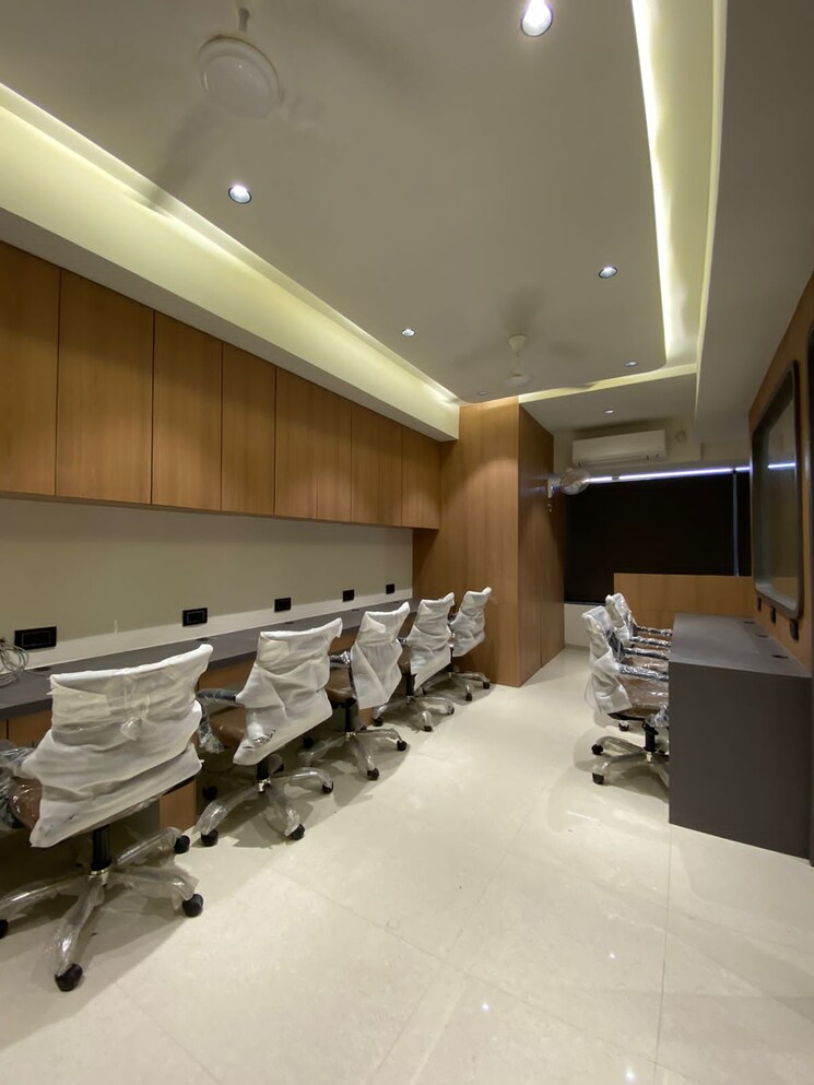 Living Room, vaishnodevi circle Commercial Office Space 655 Sq.Ft. In Vaishnodevi Circle Ahmedabad 9242821