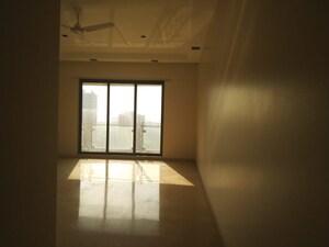 Room in 4 BHK Apartment at Ekta World Lake Superior, Powai – for Rent