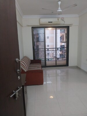 Room in 1 BHK Apartment at Lake Home, Powai – for Rent