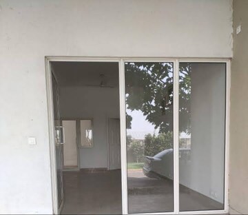 2 BHK Villa For Sale in Paramount Golfforeste Villas, Zeta I Greater Noida