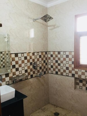 Kitchen in 3 BHK Builder Floor at Uppal Southend, Sector 49 – for Rent