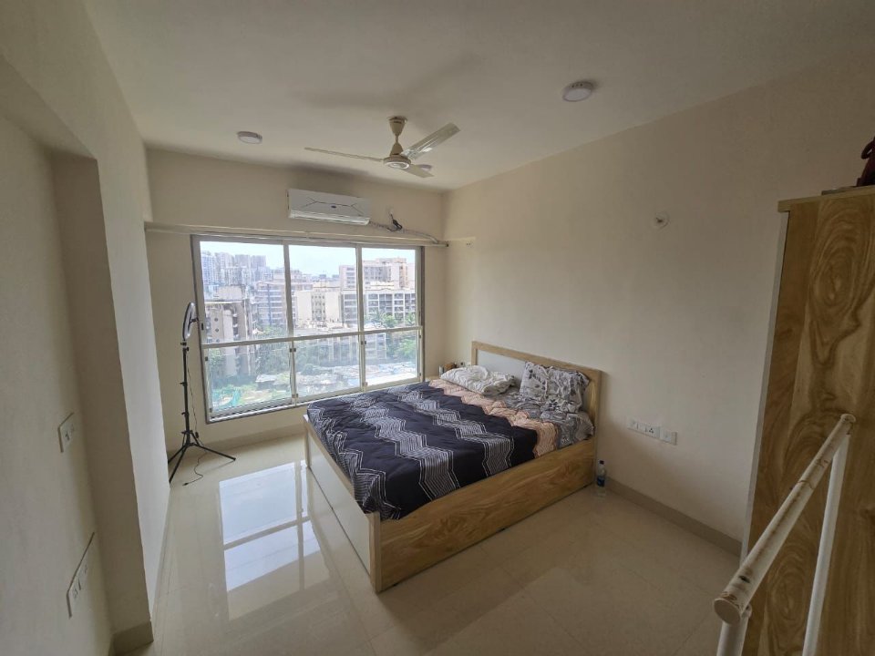 2 BHK + Pooja Room Apartment For Rent in Smruti CHS Vile Parle East