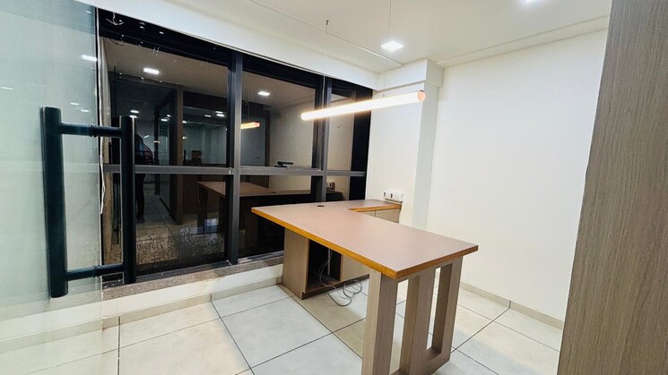 Team Area, kp-epitome Commercial Office Space 692 Sq.Ft. In Makarba Ahmedabad 9243012