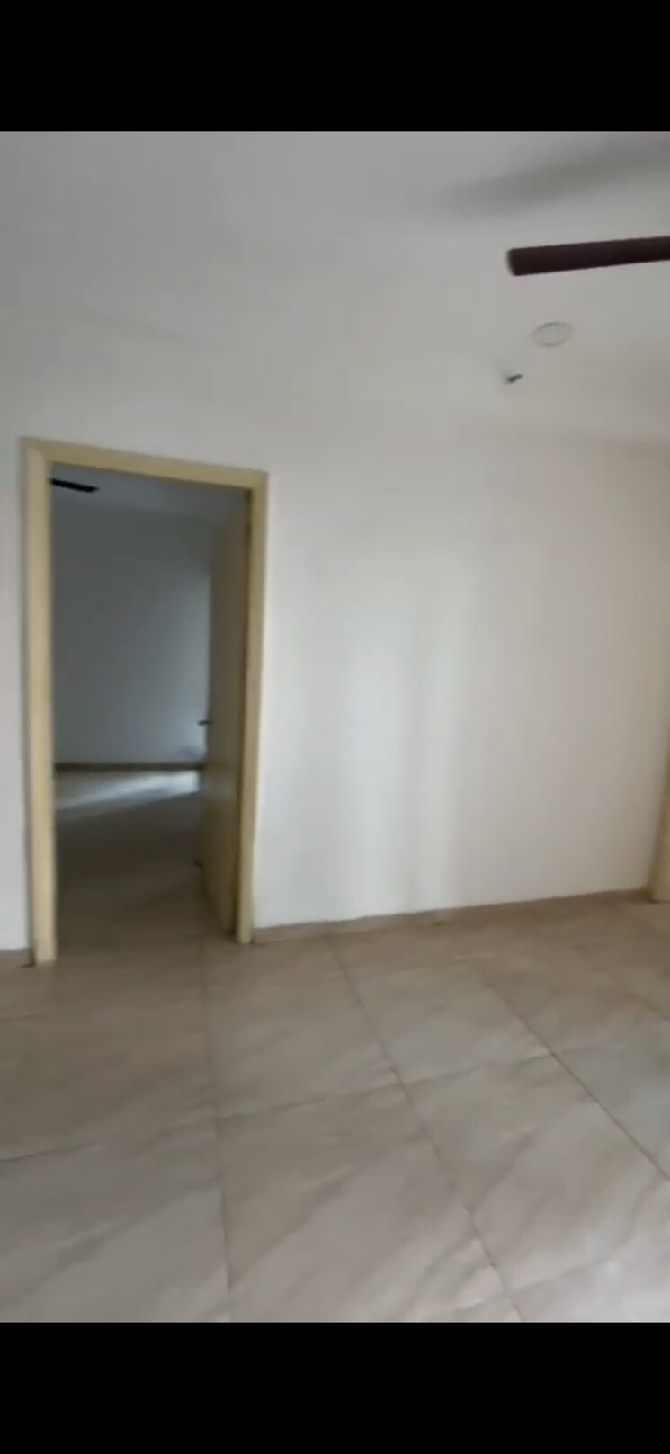 Room, paras-seasons 2 Bedroom 985 Sq.Ft. Apartment In Sector 168 Noida 9243124