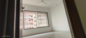 Room in 2 BHK Apartment at Choice Goodwill Breeza, Dhanori – for Rent