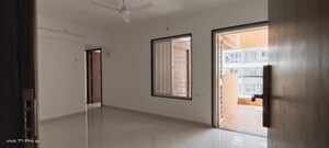 Room in 2 BHK Apartment at Choice Goodwill Breeza, Dhanori – for Rent