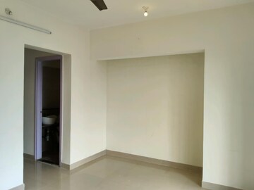 Room in 3 BHK Apartment at DB Parkwoods, Kasarvadavali – for Rent