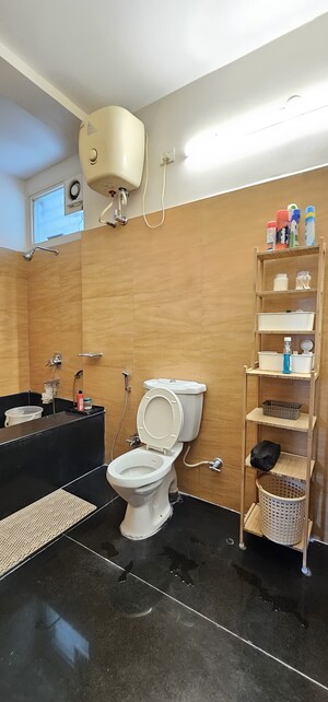 Team Area in 6 BHK Villa at Banjara Hills – for Rent