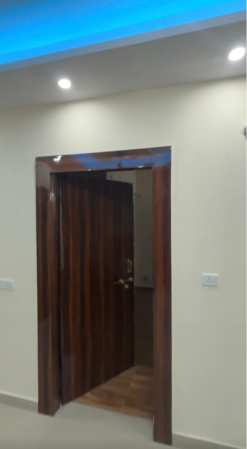 Furnished Amenities in 2 BHK Apartment at UPAVP Ganga Yamuna And Hindon Enclave, Siddharth Vihar – for Rent