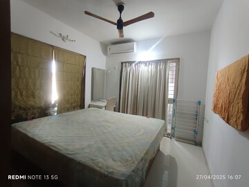 Bedroom in 2 BHK Builder Floor at Santacruz East – for Rent