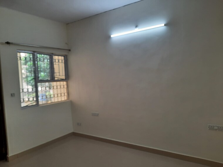 Room, sector 23 dwarka 1 Bedroom 460 Sq.Ft. Apartment In Sector 23 Dwarka Delhi 9243231