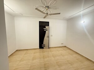 Room in 1 BHK Apartment at Sector 23 Dwarka – for Rent