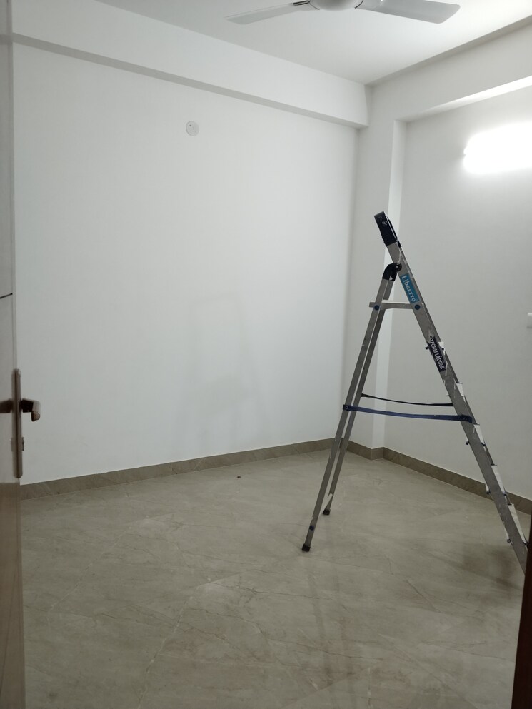 Room, panchsheel vihar 2 Bedroom 850 Sq.Ft. Apartment In Panchsheel Vihar Delhi 9243217