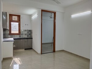 Room in 2 BHK Apartment at Panchsheel Vihar – for Rent