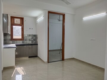 Room in 2 BHK Apartment at Panchsheel Vihar – for Rent