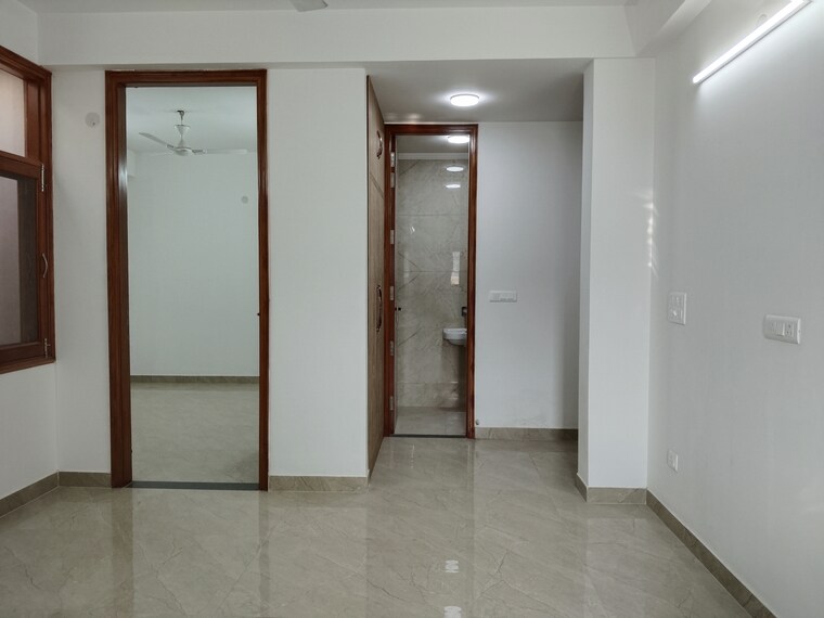 Room, panchsheel vihar 2 Bedroom 850 Sq.Ft. Apartment In Panchsheel Vihar Delhi 9243217