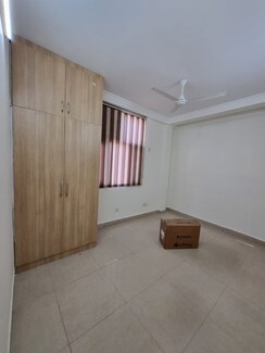 1 BHK + Extra Room Apartment For Sale in Golf Link Apartment Secto