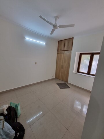 Room in 1 BHK Apartment at Sector 23 Dwarka – for Sale