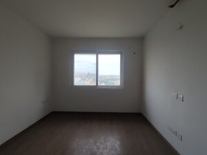 Room in 2.5 BHK Apartment at Shriram Southern Crest, Jp Nagar – for Sale