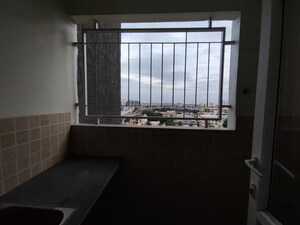 Room in 2.5 BHK Apartment at Shriram Southern Crest, Jp Nagar – for Sale