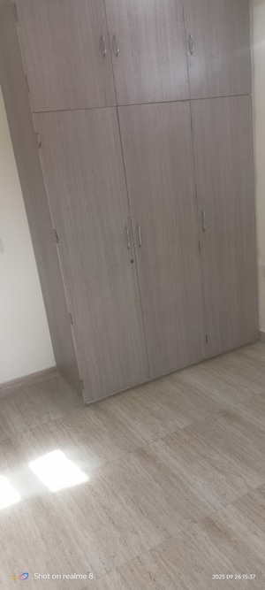 Room in 2 BHK Builder Floor at RBC II, Sushant Lok I – for Rent