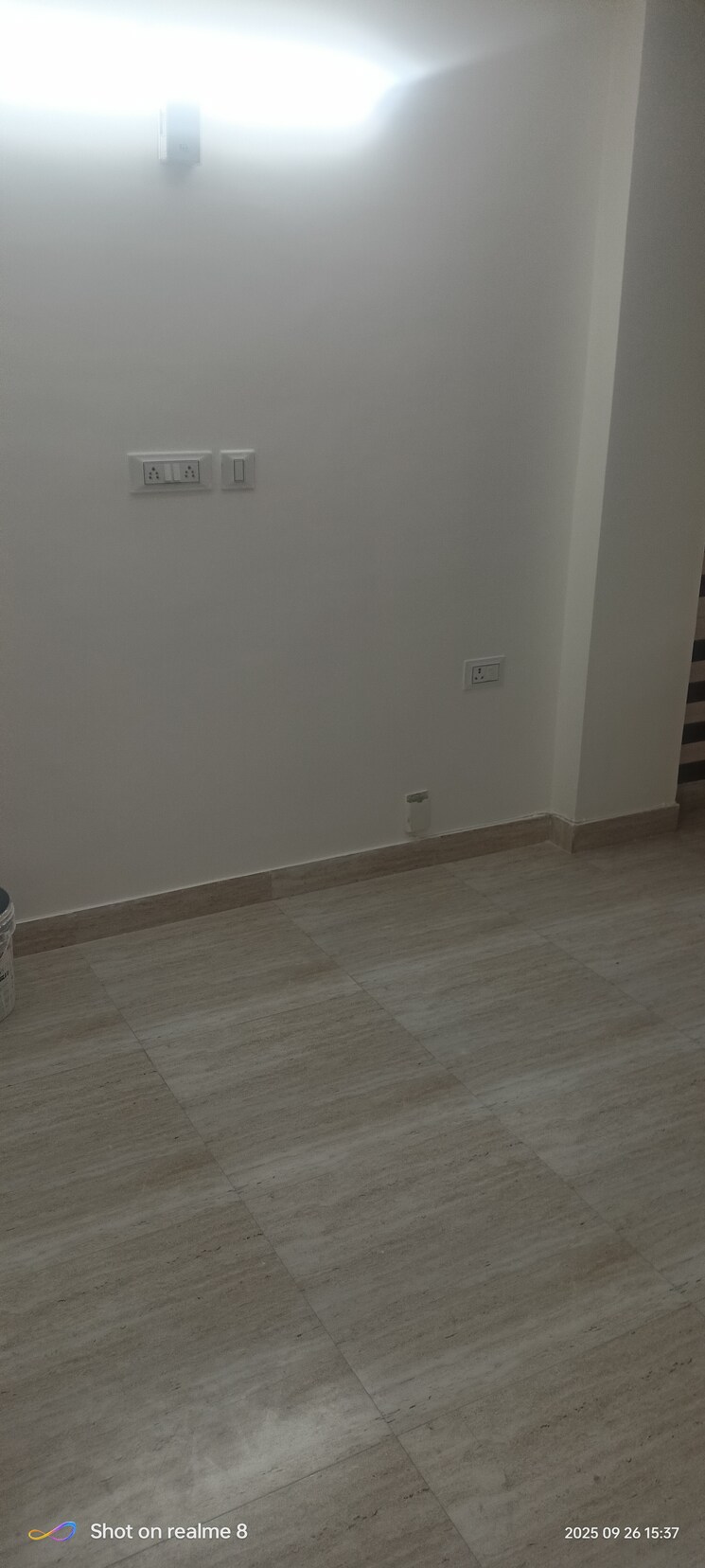 Room, rbc-ii 2 Bedroom 900 Sq.Ft. Builder Floor In Sushant Lok I Gurgaon 9243275