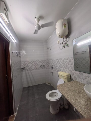 Bathroom in 2 BHK Builder Floor at DLF Plaza Tower, Sector 26a – for Rent