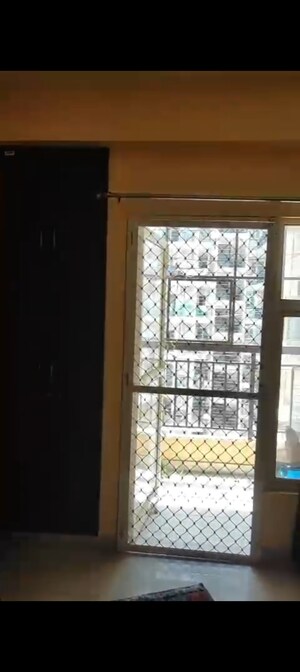 Room in 2 BHK Apartment at SCC Sapphire, Raj Nagar Extension – for Rent