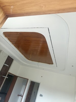 Furnished Amenities in 3 BHK Builder Floor at Nri Layout – for Rent