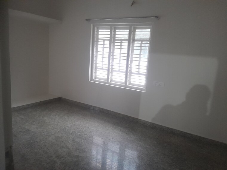 Room, nri layout 3 Bedroom 1500 Sq.Ft. Builder Floor In Nri Layout Bangalore 9243365