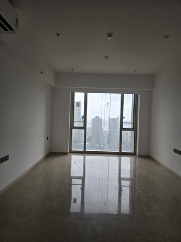 Room in 3 BHK Apartment at Lodha Sea Face, Worli – for Rent