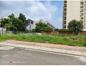  Plot – Garden View at DLF Garden City Plots I, Sector 91 - for Sale