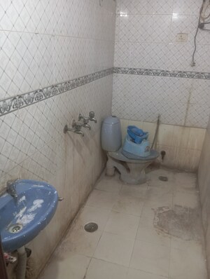 Bathroom in 2.5 BHK Builder Floor at Sector 15 – for Rent