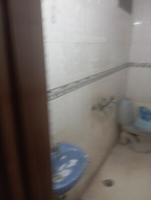 Furnished Amenities in 2.5 BHK Builder Floor at Sector 15 – for Rent